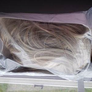Blonde synthetic Wig